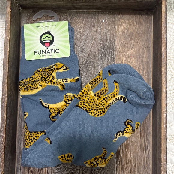 Leopard Socks - Picture 2 of 4